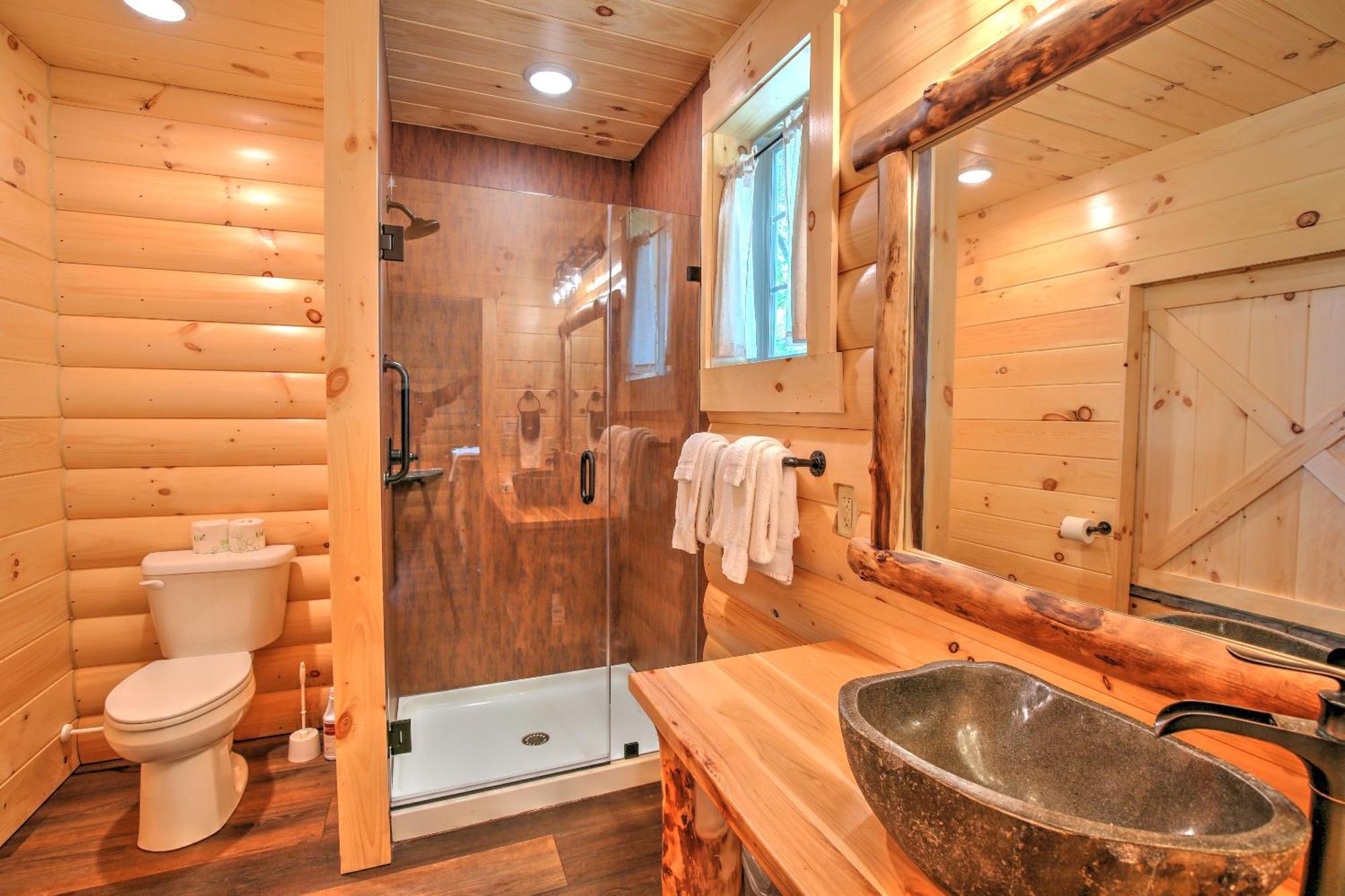 Cricket Hill Treehouse B By Amish Country Lodging Millersburg Eksteriør billede